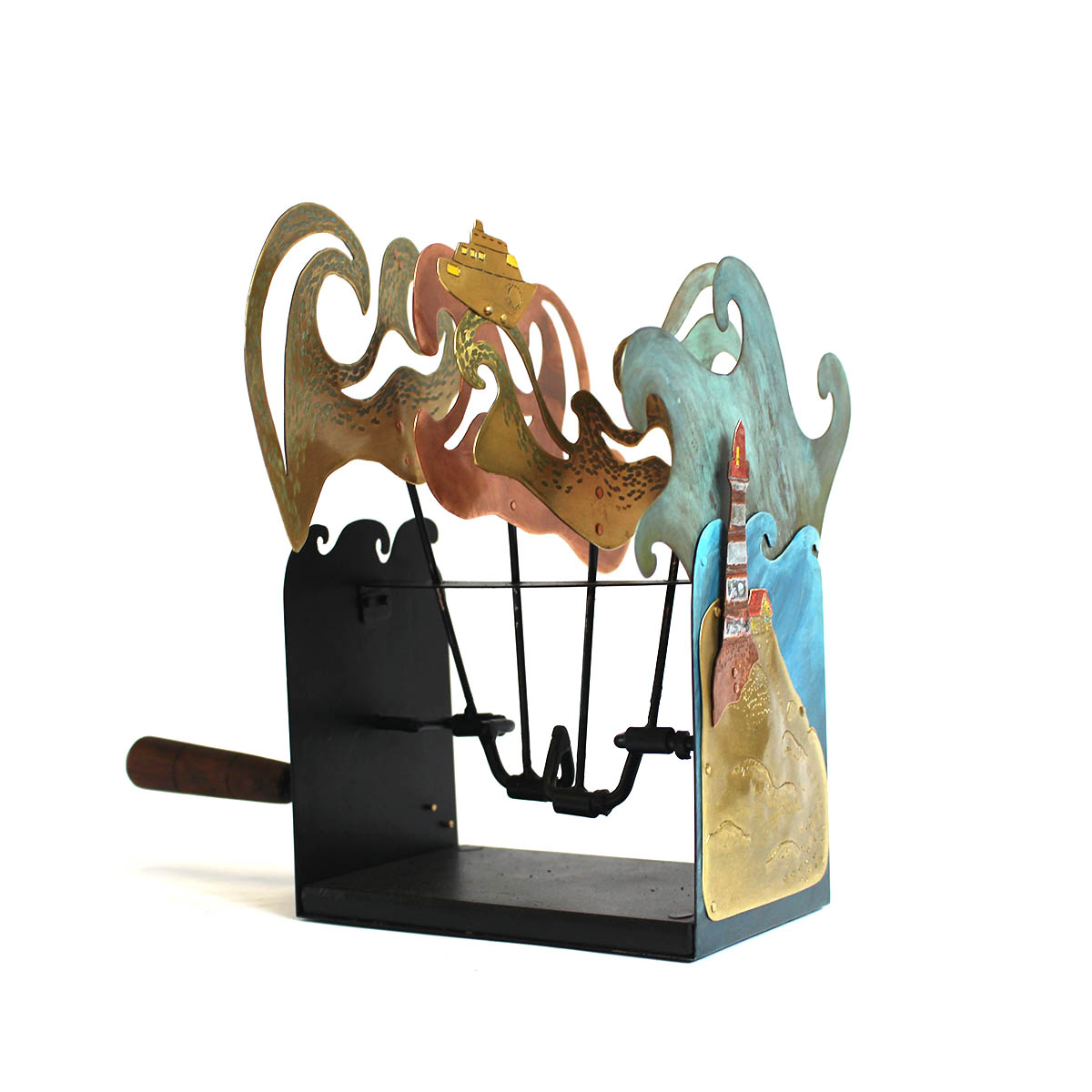 La maison sur la falaise est une sculpture animée fabriquée artisanalement par les métalleuses en fusion.6 La maison sur la falaise est une sculpture animée fabriquée artisanalement par les métalleuses en fusion.